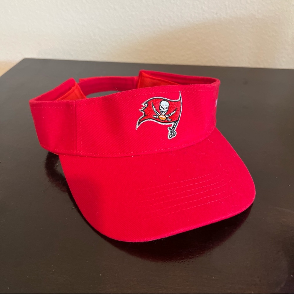 Tampa Bay Buccaneers Raymond James Sun Golf Visor Adjustable Hat Cap NFL 100 Red